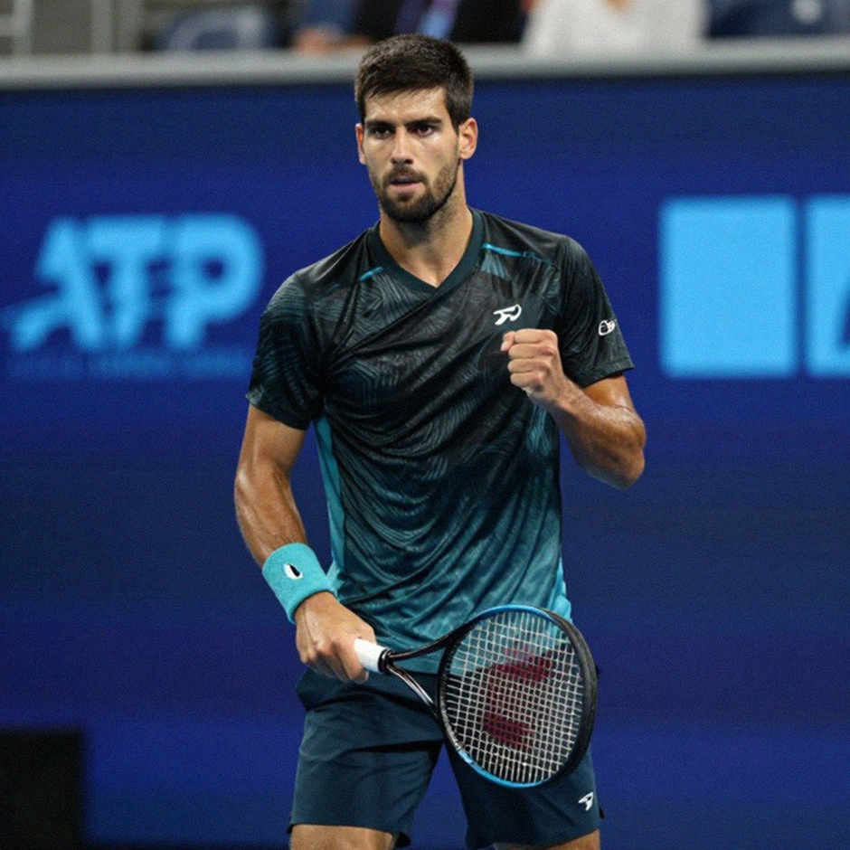 Alcaraz tái xuất ở Laver Cup: một trận thắng đánh đôi và cuốn sổ trống phần thống kê